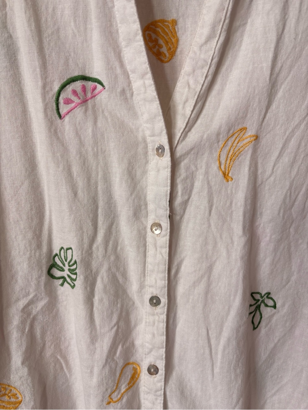 C&C California White Button-Up Shirt with Colorful Fruit Embroidery size small - Picture 3 of 7